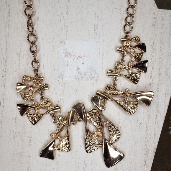 Gold paparazzi necklaces - Picture 4 of 5